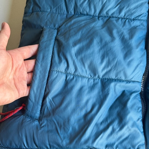 Peloton Teal and Black Quilted Vest - Picture 4 of 5